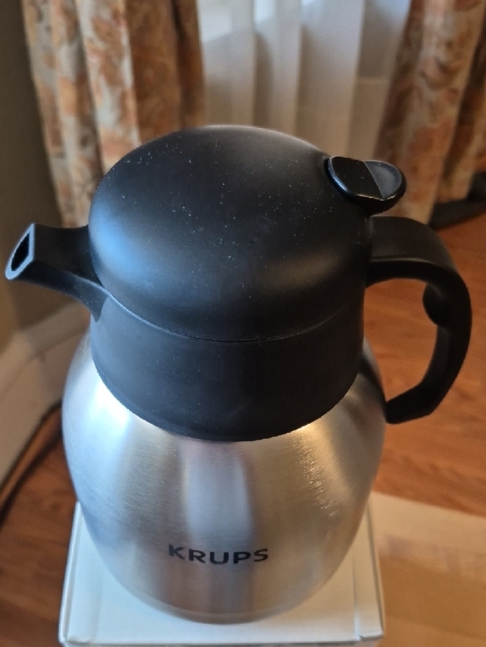 KRUPS Stainless Steel Thermal Carafe with Black Handle 32-oz - Silver